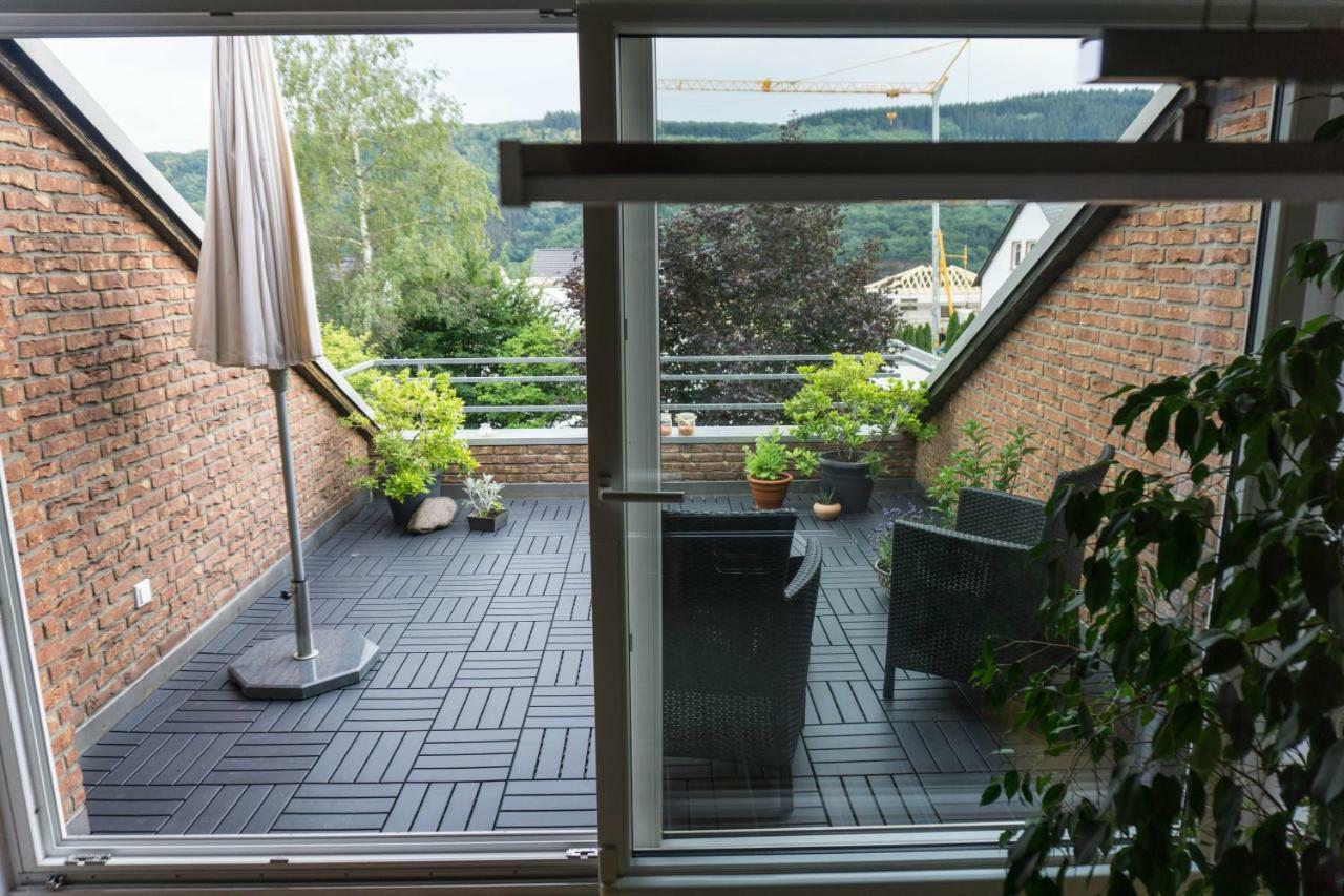 Moderne 70 Qm Wohnung Mit Grosser Dachterrasse Kinheim ภายนอก รูปภาพ