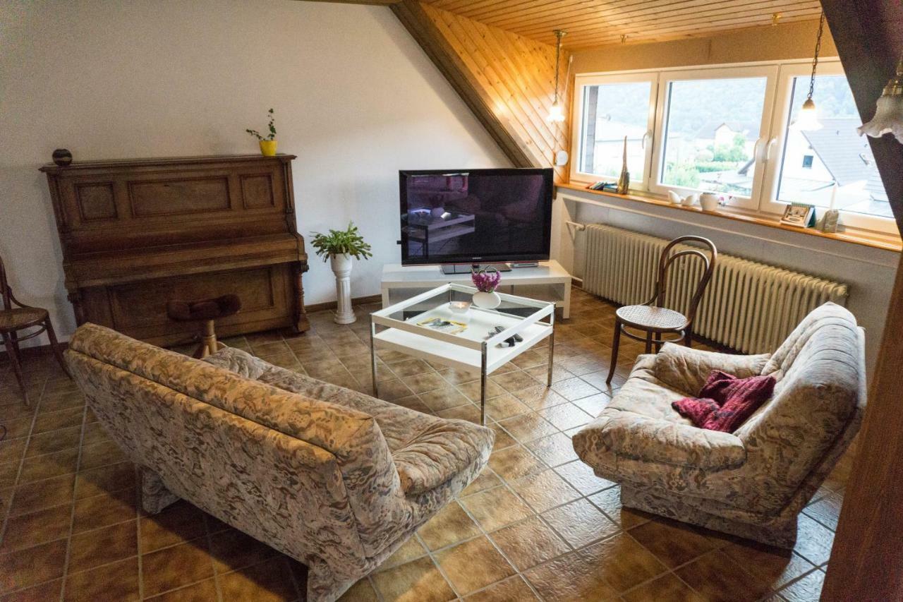 Moderne 70 Qm Wohnung Mit Grosser Dachterrasse Kinheim ภายนอก รูปภาพ